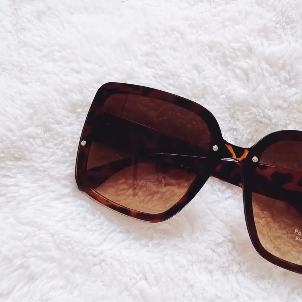 Abby Tortoise Brown Square Frame Sunglasses - Picture 2 of 10